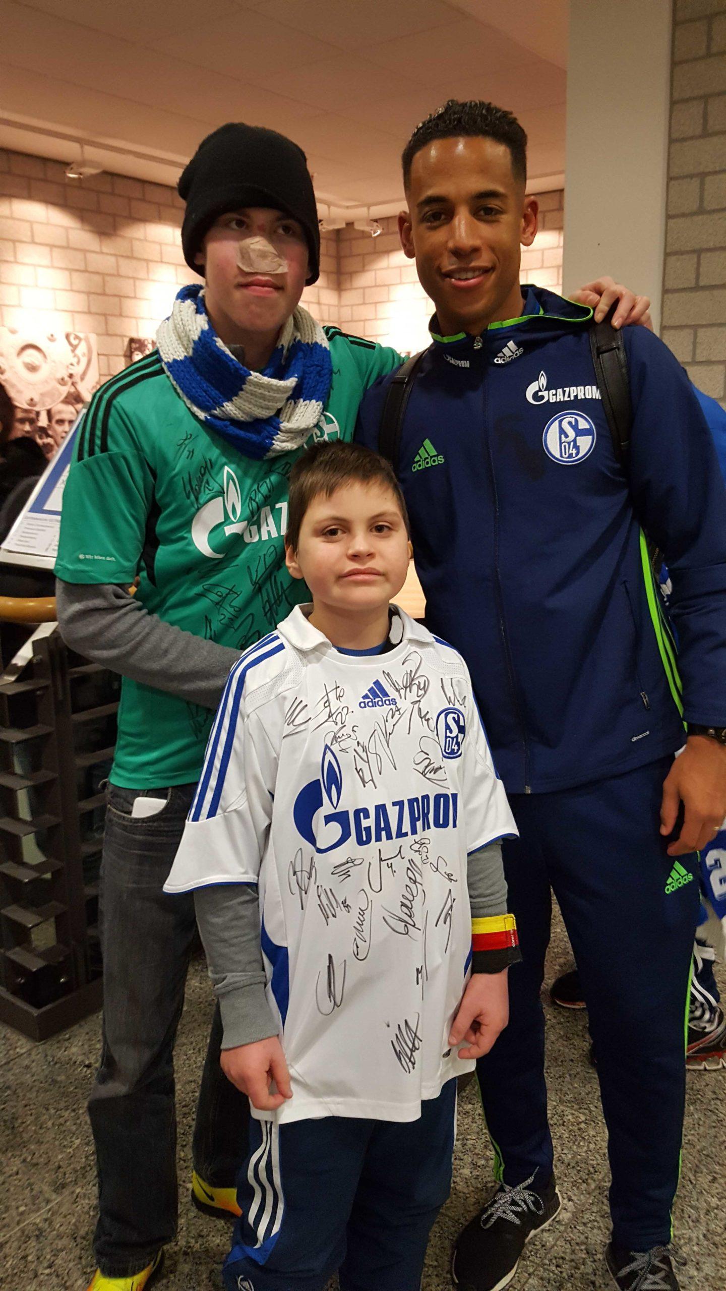 Schalke FC, Kevin ve Rico'ya yardım ediyor (21.01.2017)